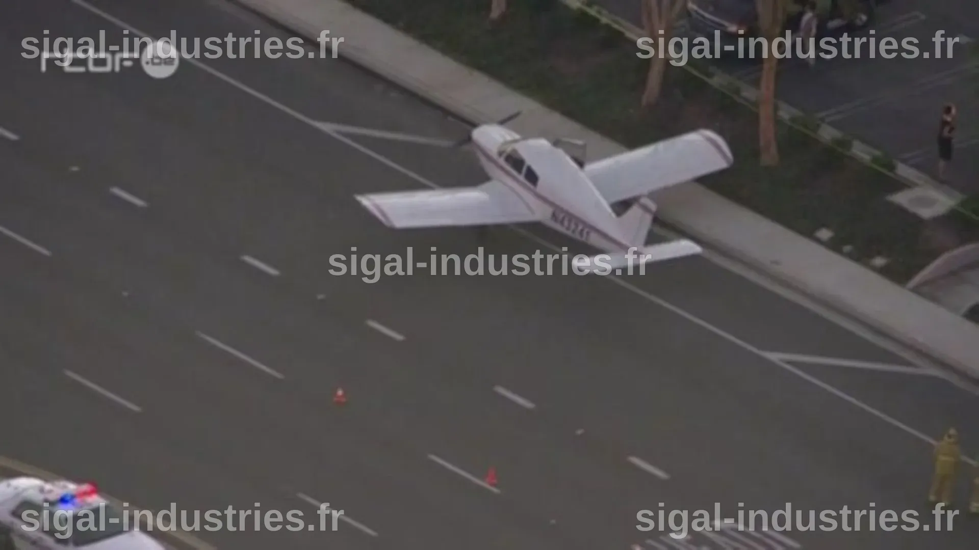 Un vol Delta atterrit en urgence après qu'un passager a tenté d'accéder au cockpit