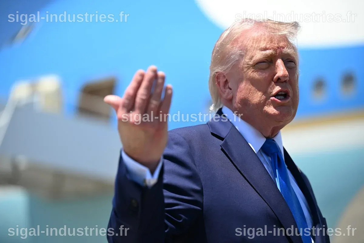 Trump accueille les gagnants d'un concours de cryptomonnaie à Mar-a-Lago alors que sa propre monnaie stagne