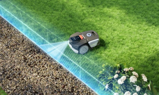 Revue et analyses des tondeuses robots avec lames de mulching