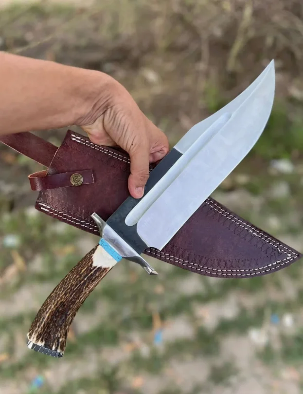 Comment choisir un couteau de plein air : guide pratique des lames, des matériaux et de l’entretien Comment choisir un couteau de plein air : guide pratique des lames, des matériaux et de l’entretien